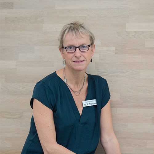 Dr. Roos Therssen